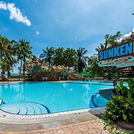 Glory Beach Private Resort 2Br Port Dickson Buitenkant foto