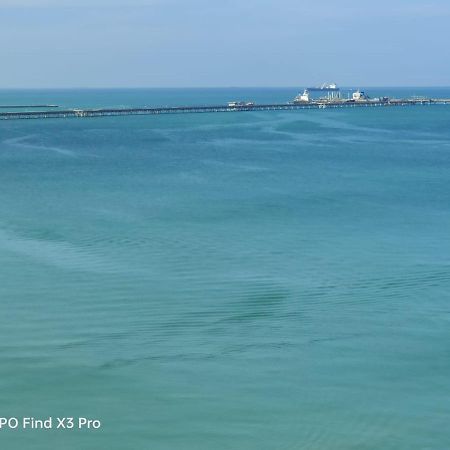 Glory Beach Private Resort 2Br Port Dickson Buitenkant foto